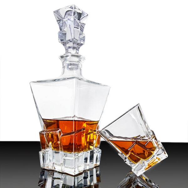 whiskey decanter